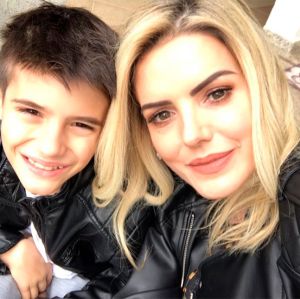 Mari Alexandre abre jogo sobre casamento com Fábio Junior: - A gente se separou totalmente apaixonados Mari Alexandre abre jogo sobre casamento com Fábio Junior: - A gente se separou totalmente apaixonados
