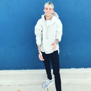 Aaron Carter se emociona em primeiro show após assumir bissexualidade, saiba mais! Aaron Carter se emociona em primeiro show após assumir bissexualidade, saiba mais!