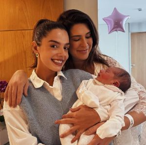 Giovanna Lancelloti visita afilhada Pilar, filha de Fernanda Paes Leme: <i> Vou te proteger para sempre</i>