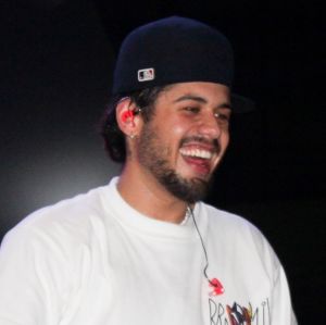 Zé Felipe grava com Leonardo e Maria Alice em novo projeto: <i>- Três gerações em uma música só</i>