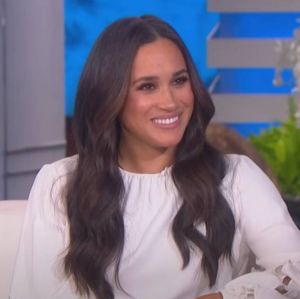 Meghan Markle compartilha costume noturno que tem com Príncipe Harry