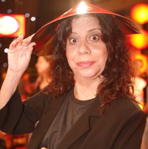 Filha de Maria Gladys pede ajuda para resgatar a mãe: <i>Está na rua</i>
