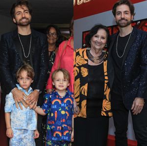 Thales Bretas faz rara aparição com os filhos e posa com Déa Lúcia em abertura de exposição de Paulo Gustavo