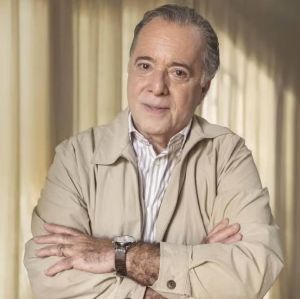 Abel descobre que Sofia fugiu de casa. Saiba o que vai acontecer em <I>Dona de Mim</I> neste sábado
