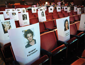 <i>Twilight</i>: Elenco senta junto no <i>VMA</i>