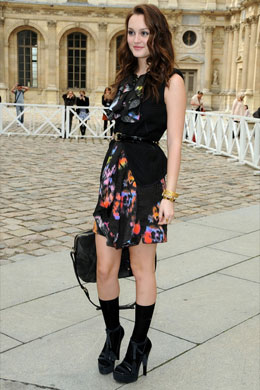 Babados: Leighton Meester aposta no preto