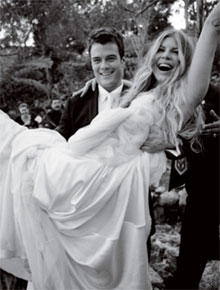 <i>Stripper</i>: Marido de Fergie acusado de traição
