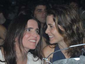 Ao vivo: Malu Mader e Cláudia Abreu no <i>Show</i> dos <i>Titãs</i>