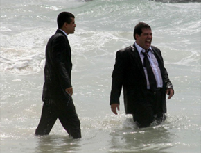 <i>Os Caras de Pau</i>: Melhem e Hassum gravam na praia