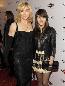 <i>Nine</i>: Madonna leva a filha, Lourdes, para assistir