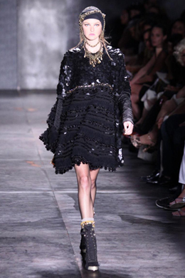 <i>SPFW</i>: Carol Trentini só não fala do coração