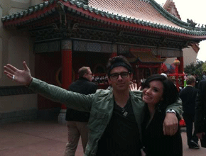 Juntinhos: Joe Jonas e Demi no <i>Epcot</i>