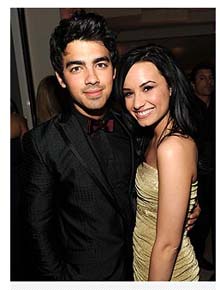 <i>Love</i>: Joe Jonas e Demi Lovato estão juntos