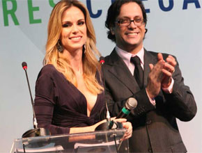 Apresentadores: Ana Furtado e Lúcio Mauro em evento