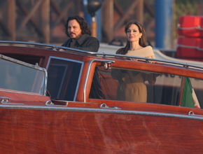 <i>The Tourist</i>: Jolie e Depp filmam em barco