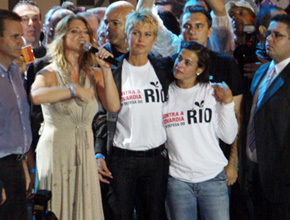 Loiras do bem: Xuxa e Spiller por um boa causa