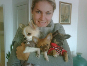 Au-au!: Hickmann posta foto com seus cachorrinhos