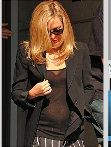 Grávida?: Kate Hudson com barriguinha saliente