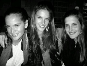 Jantar: Alessandra Ambrósio e Izabel Goulart juntas