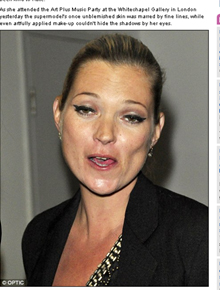 Idade?: Kate Moss exibe rugas