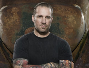 Jesse James: Marido de Bullock é visto sem aliança