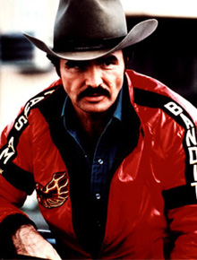 <i>Burn Notice</i>: Burt Reynolds faz participação