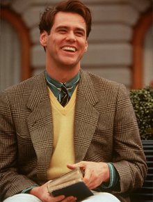 <i>Poderoso</i>: Jim Carrey é visto com várias mulheres
