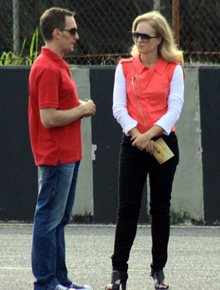 <i>Estrelas</i>: Angélica grava em autódromo