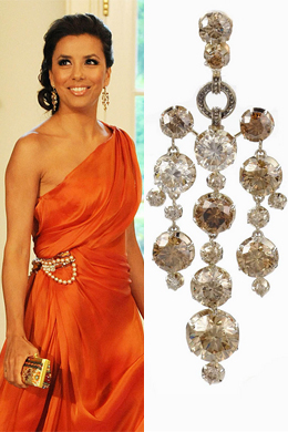 <i>H. Stern</i>: Eva Longoria usa brincos de marca brasileira