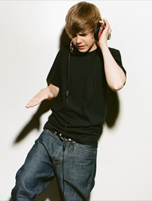 Via <i>Twitter</i>: Bieber manda mensagem para brasileiras