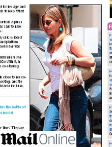 Dia de beleza: Jen Aniston passa dia <i>spa</i>