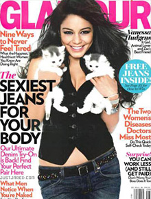 Bichinhos: Vanessa Hudgens posa com gatinhos
