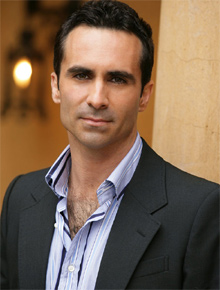 <i>Psych</i>: Nestor Carbonell aparecerá na série