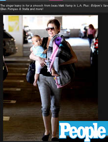 Zen: Ellen Pompeo faz ioga com a filha