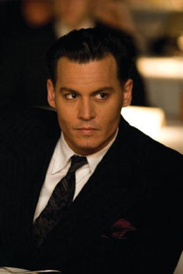 Depp: Vanessa Paradis ganhou sapatos de Monroe