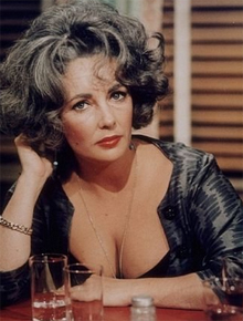 <i>Não, obrigada</i>: Liz Taylor dispensa Jolie e Zeta-Jones