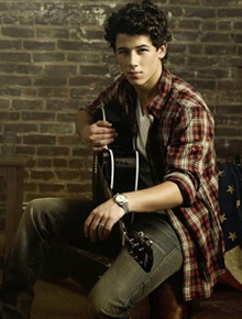 Doentinho: Nick Jonas sofre com dor de garganta