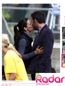 <i>Smack!</i>: Affleck e Garner levam filhos ao parque
