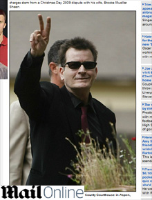 Sentença: Charlie Sheen é considerado culpado
