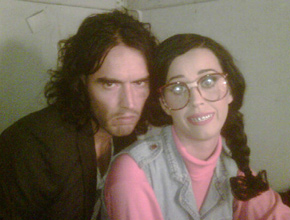 <i>Nerd</i>: Brand não aprova novo <i>look</i> de Perry