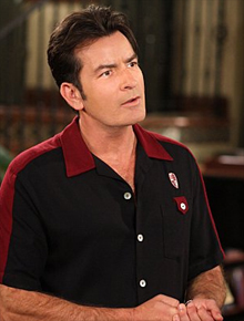 Especial: Vida de Charlie Sheen será exibida na TV