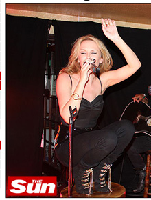 <i>Show</i>: Kylie Minogue se apresenta em bar