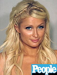 Xis: Veja a foto Paris Hilton na cadeia