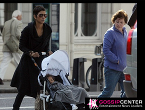 Halle Berry passeia com a filha em Londres