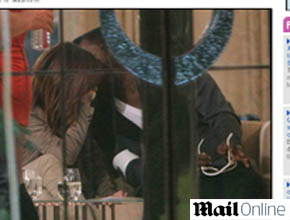 Intervalo: Cheryl Cole e Will.i.am conversam no sofá