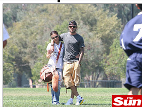 Futebol: Casal Beckham assiste partida de Brooklyn