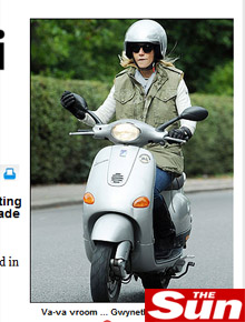 Duas rodas: Gwyneth Paltrow mostra estilo em moto