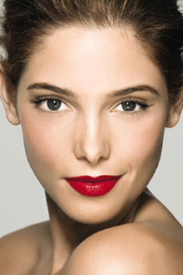 Moda: Ashley Greene fala sobre <i>Donna Karan</i>