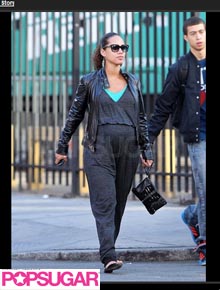 <i>In New York</i>: Alicia Keys passeia por famoso bairro