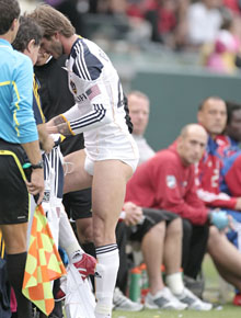 <i>Ooh la la</i>: David Beckham fica de cueca em campo